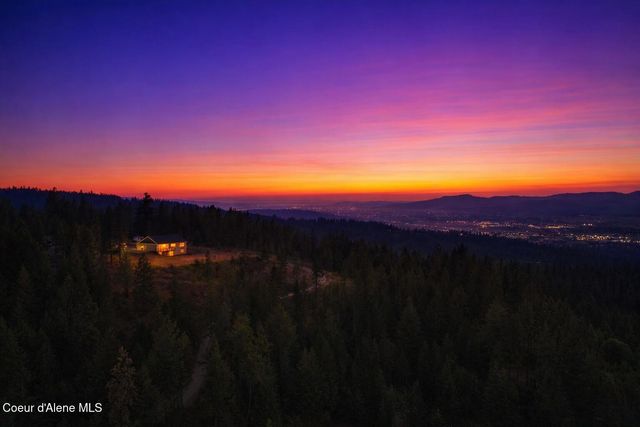 13476 W Margishward RD, Post Falls, ID 83854