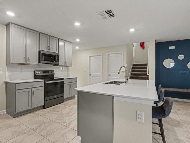 4469 BLUFF OAK LOOP, Kissimmee, FL 34746