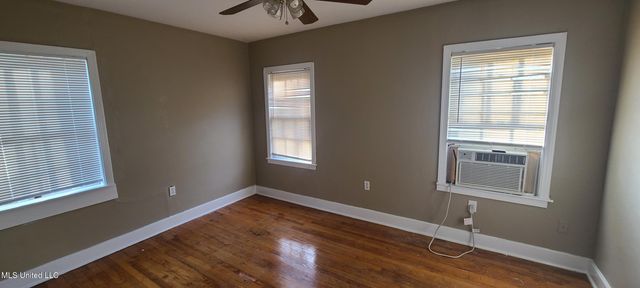 327 Decelle Street, B, Jackson, MS 39216