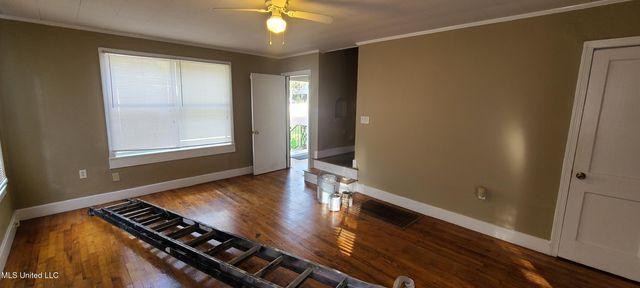 327 Decelle Street, B, Jackson, MS 39216
