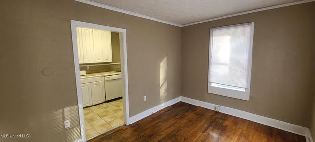 327 Decelle Street, B, Jackson, MS 39216