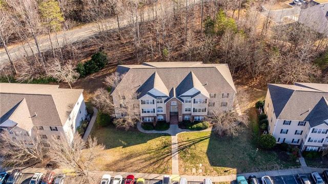 221 Ivy Glen Court, Winston-salem, NC 27127