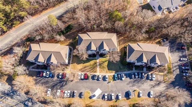 221 Ivy Glen Court, Winston-salem, NC 27127