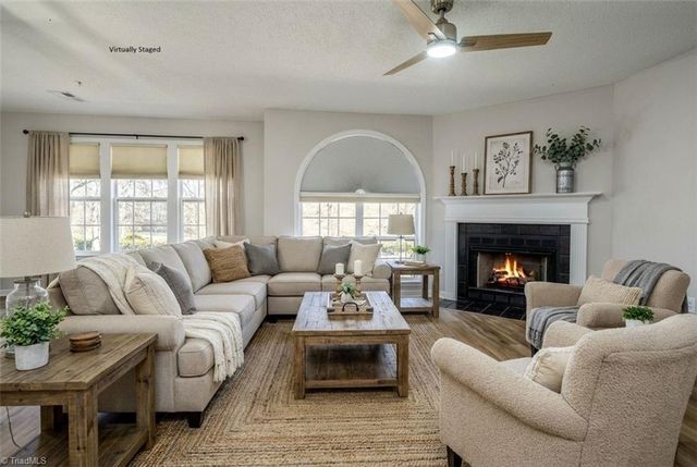 221 Ivy Glen Court, Winston-salem, NC 27127