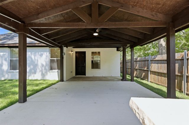 906 Oak Street, Mckinney, TX 75069