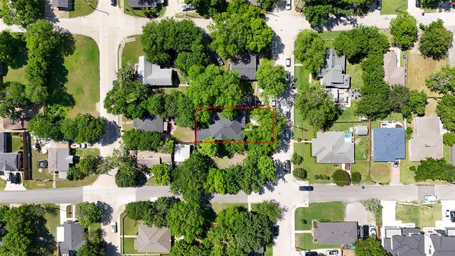 906 Oak Street, Mckinney, TX 75069