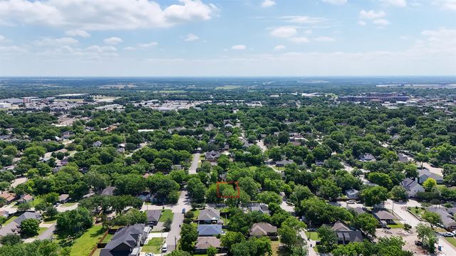906 Oak Street, Mckinney, TX 75069