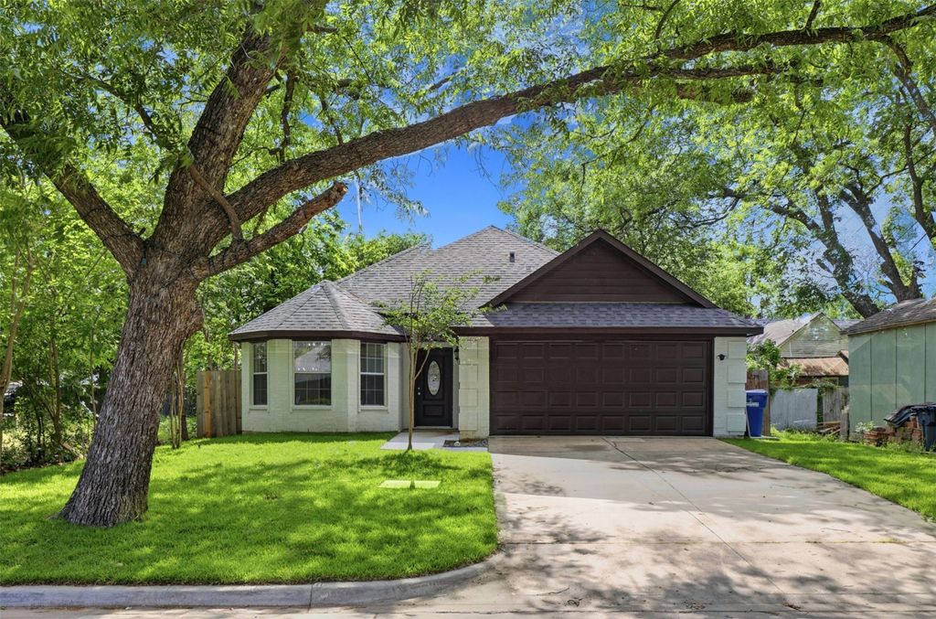 906 Oak Street, Mckinney, TX 75069