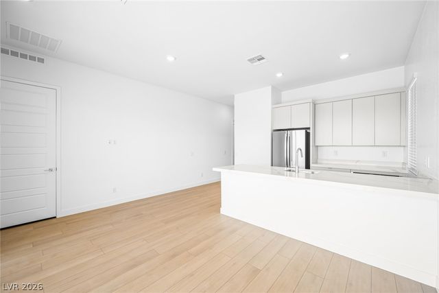10052 Decano Ridge Street, Las Vegas, NV 89141