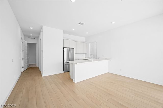 10052 Decano Ridge Street, Las Vegas, NV 89141