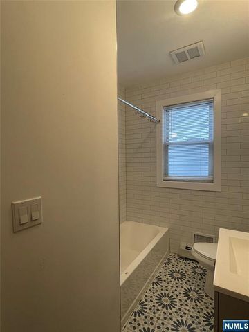 134 Highland Avenue 1, Midland Park, NJ 07432