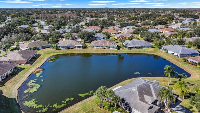 811 STAFFORDSHIRE LANE, Sun City Center, FL 33573