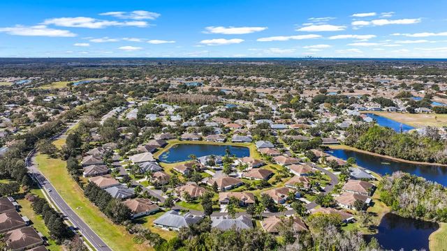 811 STAFFORDSHIRE LANE, Sun City Center, FL 33573