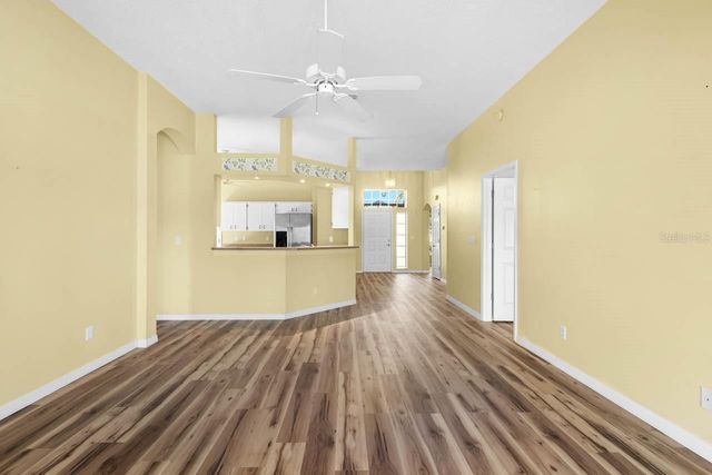 811 STAFFORDSHIRE LANE, Sun City Center, FL 33573