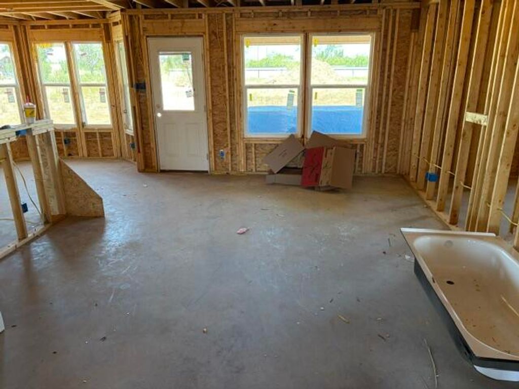 Image 2 of property listing at 7848 Evergreen Lane, San Angelo, TX 76901