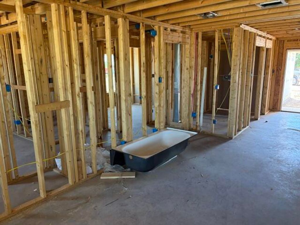 Image 5 of property listing at 7848 Evergreen Lane, San Angelo, TX 76901