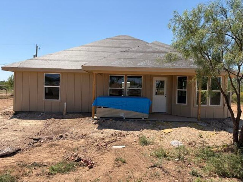 Image 6 of property listing at 7848 Evergreen Lane, San Angelo, TX 76901