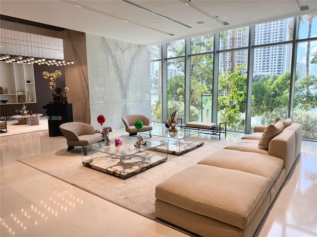 300 Biscayne Boulevard Way 3608W, Miami, FL 33131