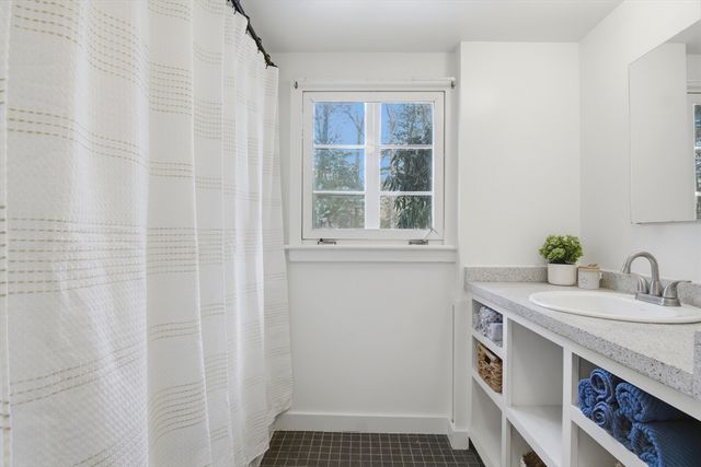 261 Central Street, Rowley, MA 01969