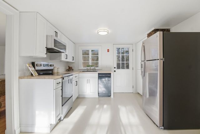 261 Central Street, Rowley, MA 01969