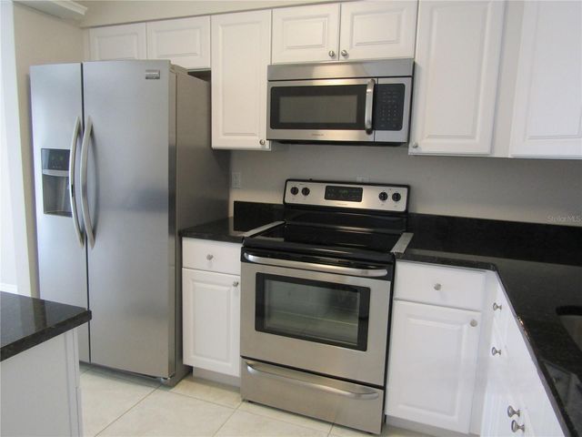 7304 W COUNTRY CLUB DRIVE N 115, Sarasota, FL 34243