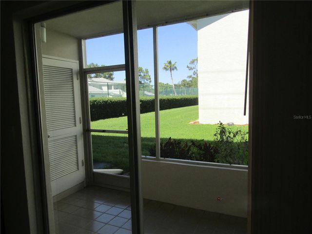 7304 W COUNTRY CLUB DRIVE N 115, Sarasota, FL 34243