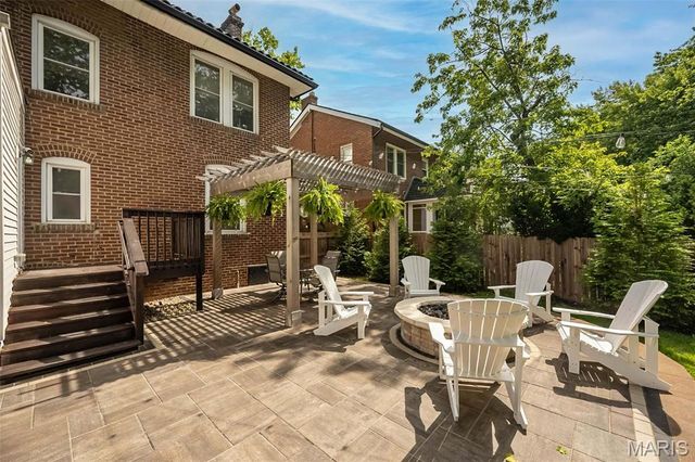 6946 Pershing Avenue, University City, MO 63130