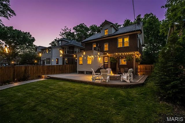 6946 Pershing Avenue, University City, MO 63130