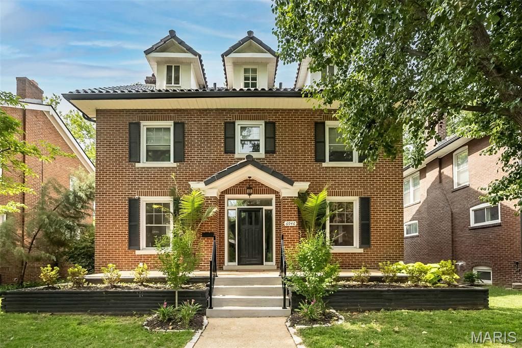 6946 Pershing Avenue, University City, MO 63130