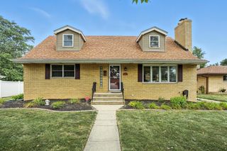 901 Ridgeway Avenue, Munster, IN 46321