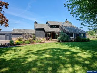 9293 Broadacres Rd NE, Aurora, OR 97002