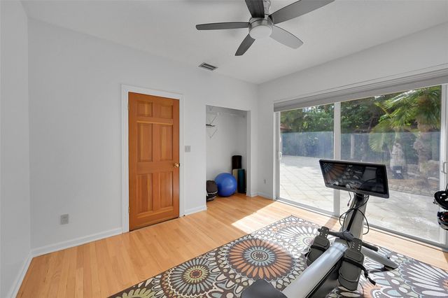 401 Farmington Dr, Plantation, FL 33317