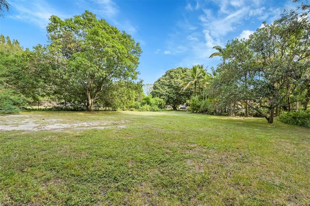 401 Farmington Dr, Plantation, FL 33317