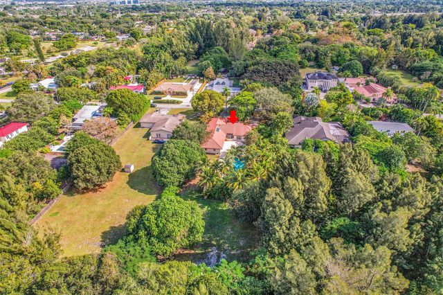 401 Farmington Dr, Plantation, FL 33317