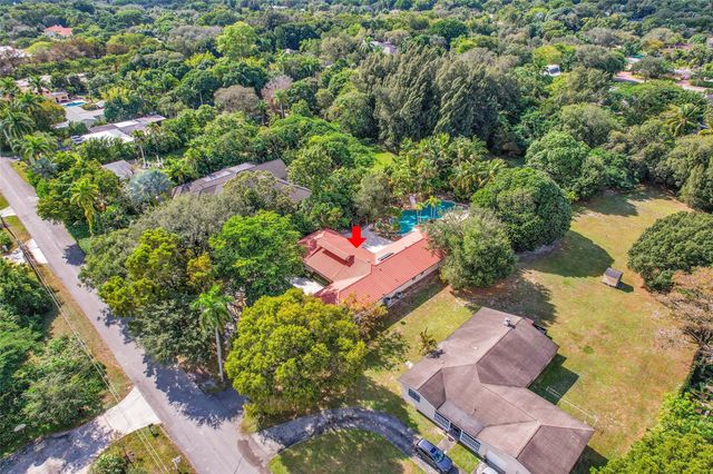 401 Farmington Dr, Plantation, FL 33317