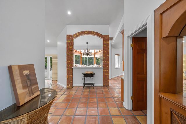 401 Farmington Dr, Plantation, FL 33317