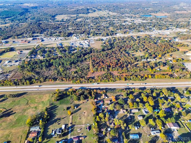 1312 S Caddo Street, Muldrow, OK 74948