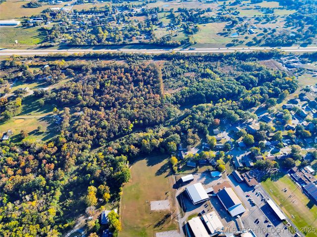 1312 S Caddo Street, Muldrow, OK 74948