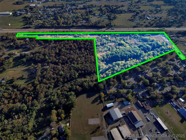 1312 S Caddo Street, Muldrow, OK 74948