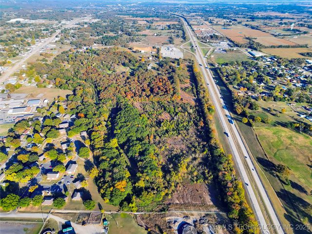 1312 S Caddo Street, Muldrow, OK 74948