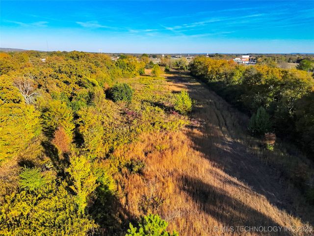 1312 S Caddo Street, Muldrow, OK 74948