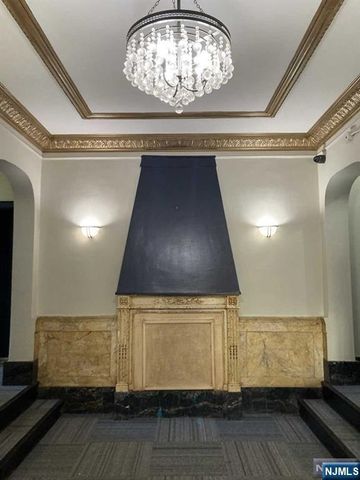 303 Hamilton Place BAS2, Hackensack, NJ 07601