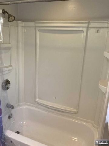 303 Hamilton Place BAS2, Hackensack, NJ 07601