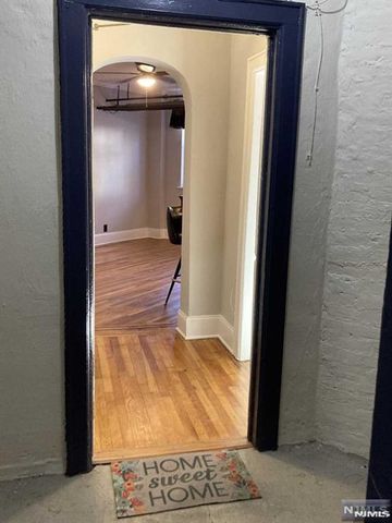 303 Hamilton Place BAS2, Hackensack, NJ 07601