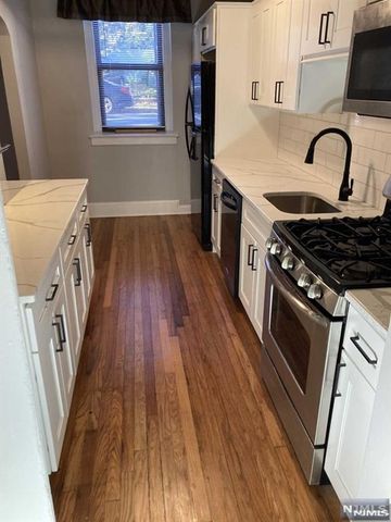 303 Hamilton Place BAS2, Hackensack, NJ 07601