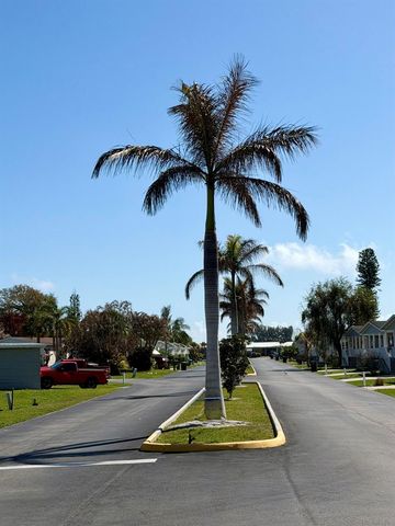 106 Sandhill Boulevard, Fort Pierce, FL 34982