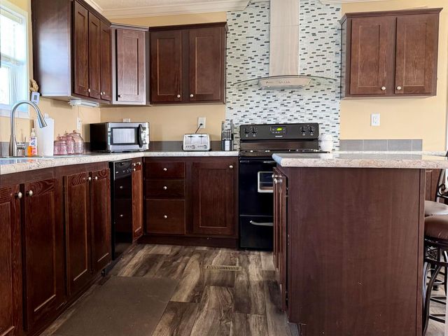 106 Sandhill Boulevard, Fort Pierce, FL 34982