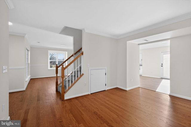 833 WATERFORD DR, Frederick, MD 21702