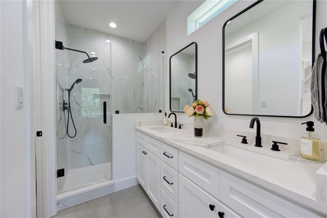 2708 Noble Street, Houston, TX 77026