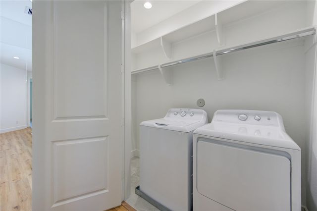 2708 Noble Street, Houston, TX 77026